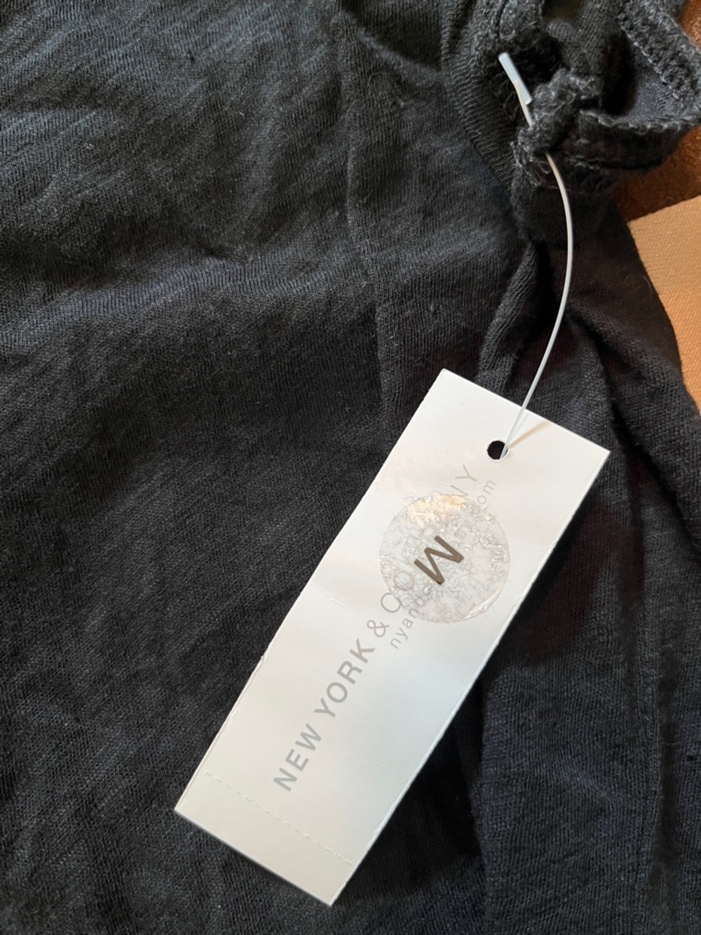 NY&C Soho Black Notch Neck Tee - Women’s M Cotton Soft Lightweight Top - NWT - Picture 4 of 9